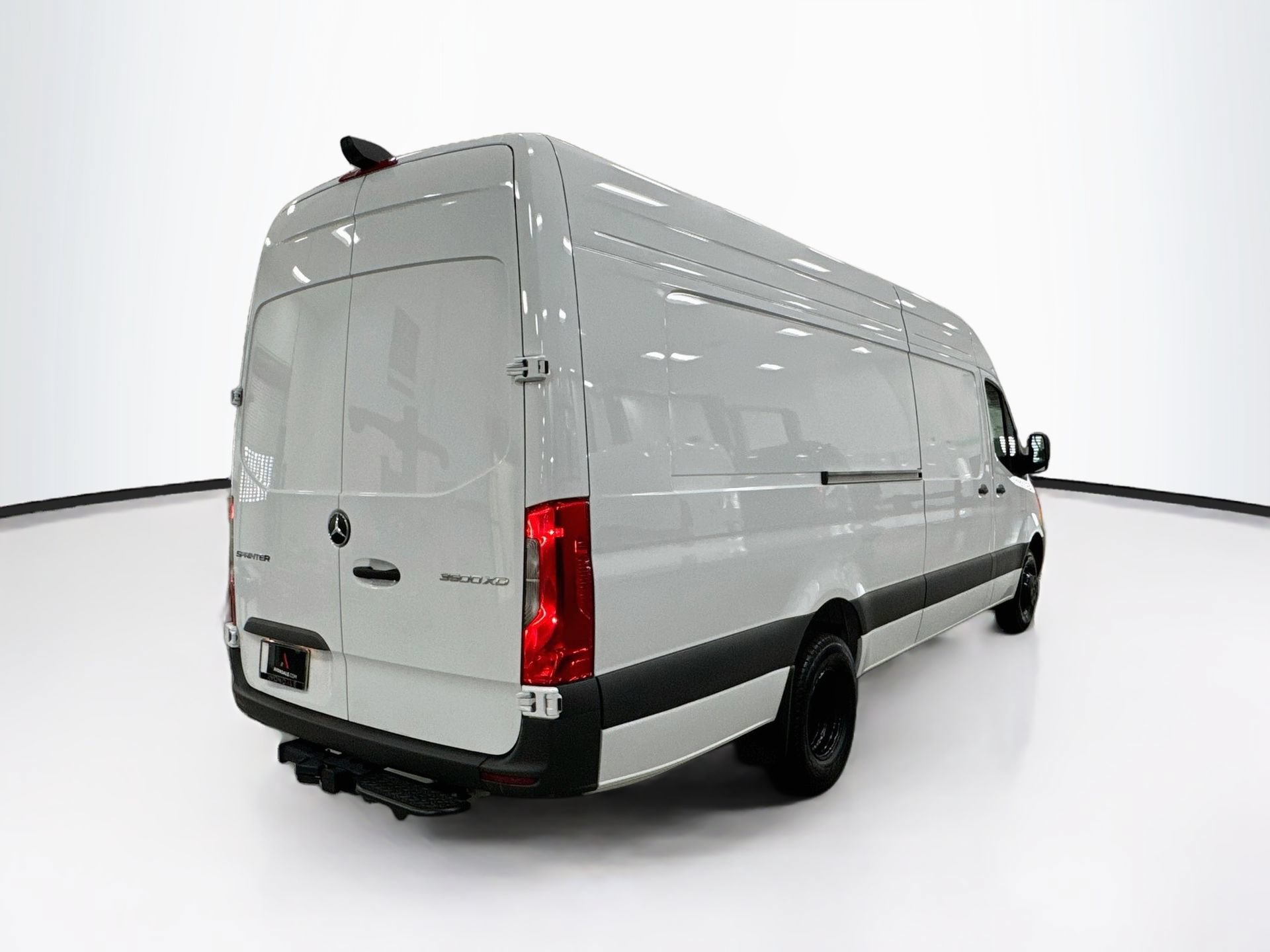 Used 2025 Mercedes-Benz Sprinter 3500 image 8