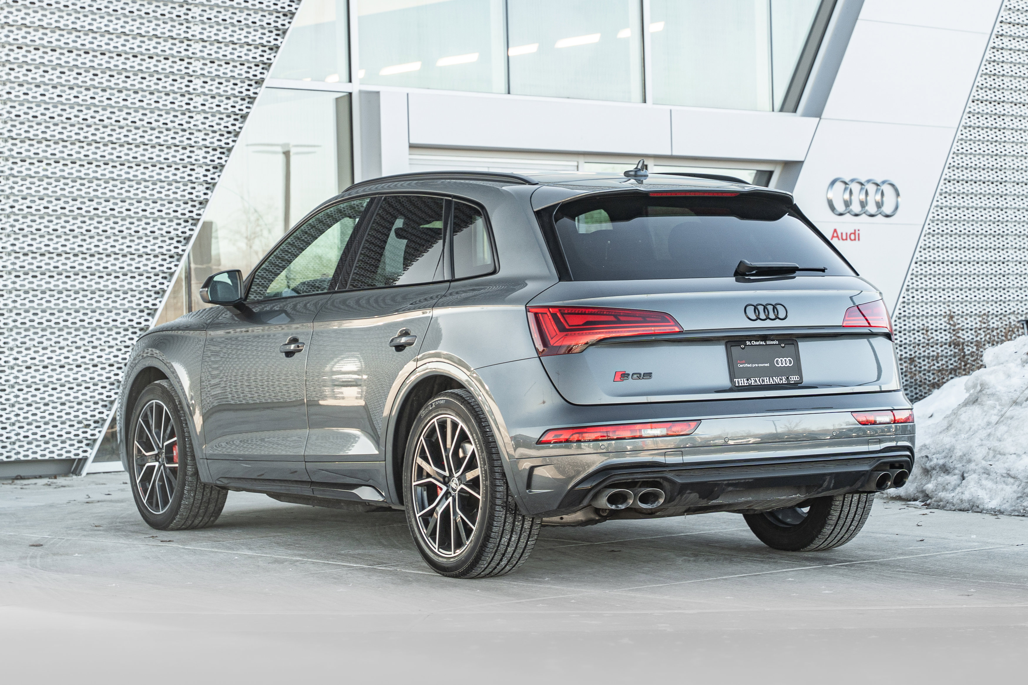 Certified 2022 Audi SQ5 Premium Plus w/ Premium Plus Package image 4