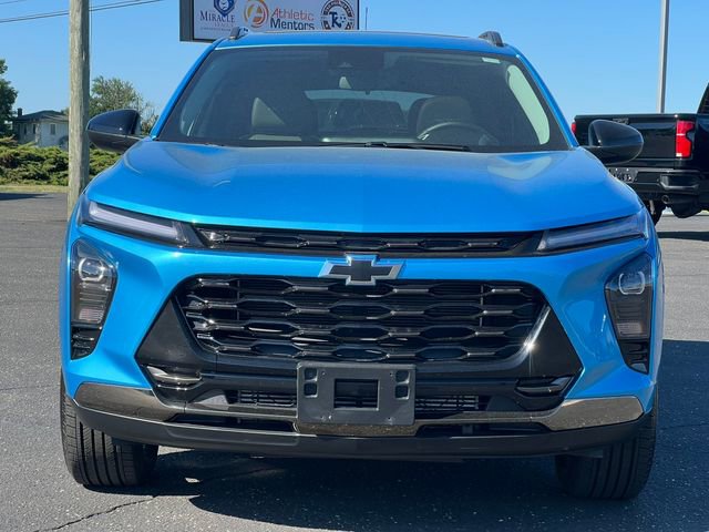 Used 2025 Chevrolet Trax ACTIV w/ Sunroof Package FWD image 44