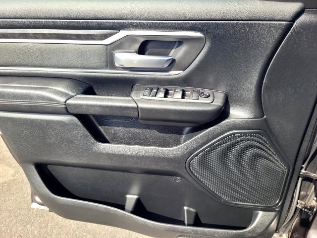 Used 2021 RAM 1500 Big Horn AWD/4WD image 14