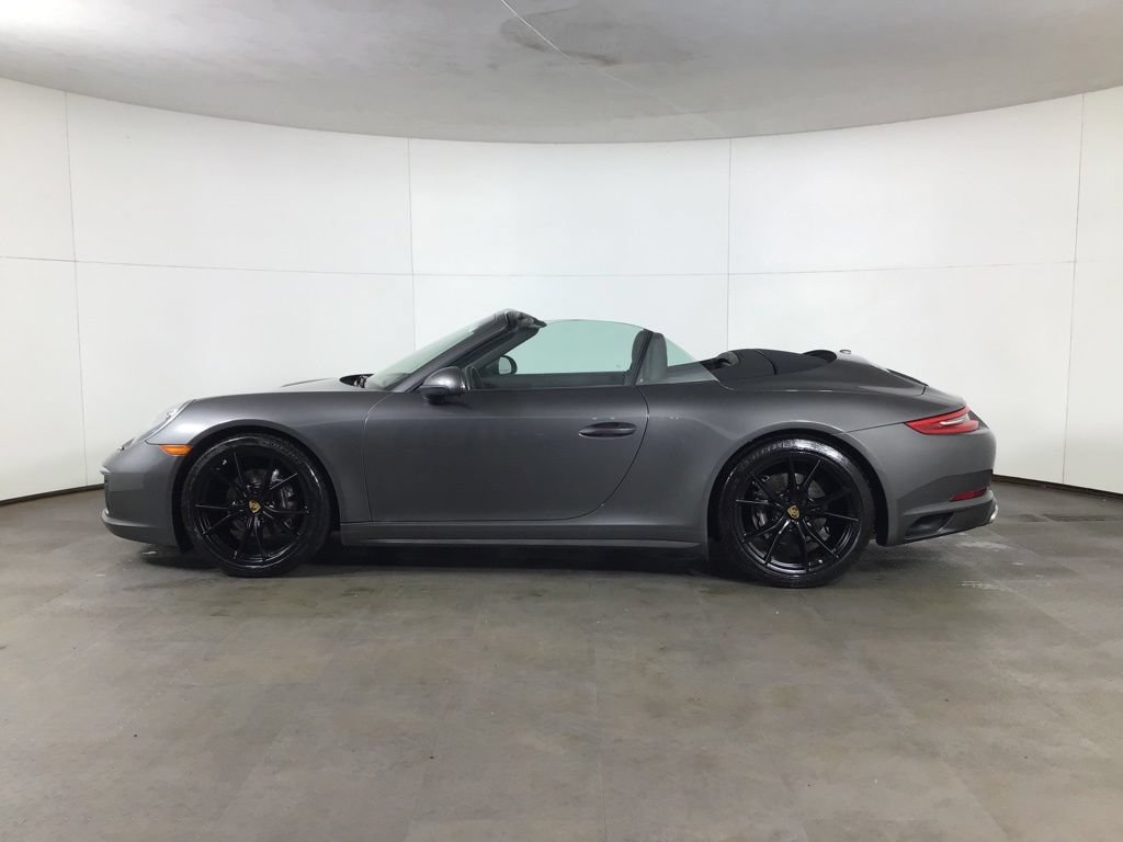 Certified 2017 Porsche 911 Carrera 4 AWD/4WD image 20