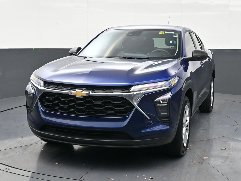 Used 2024 Chevrolet Trax LS FWD image 8