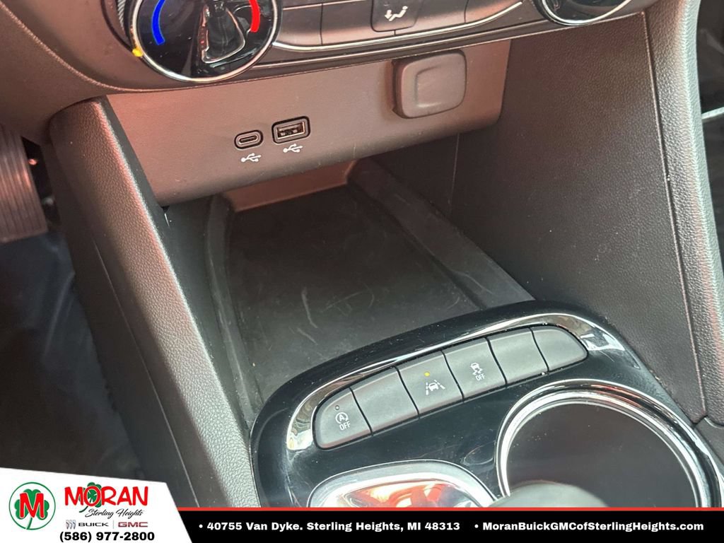 Certified 2024 Buick Encore GX Preferred FWD image 25
