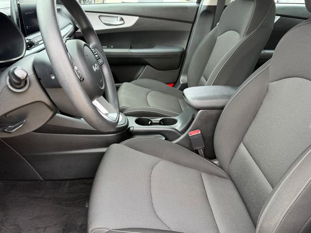 Used 2023 Kia Forte LXS FWD image 11