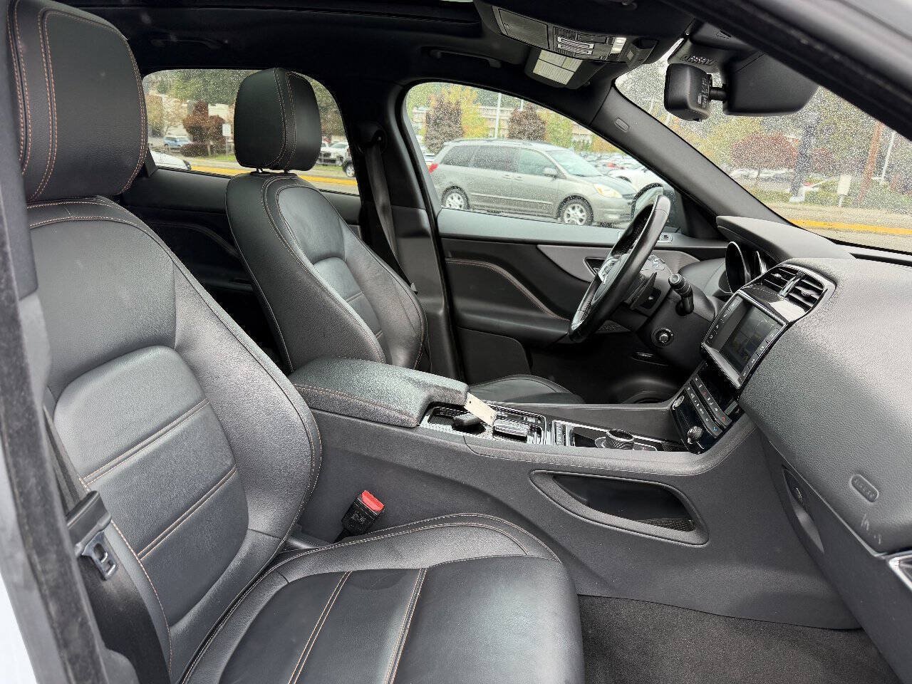 Used 2018 Jaguar F-PACE Prestige AWD/4WD image 19