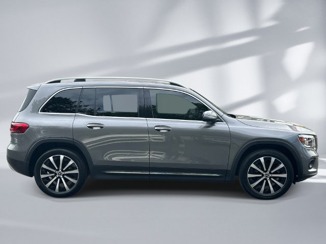 Used 2022 Mercedes-Benz GLB 250 4MATIC image 5