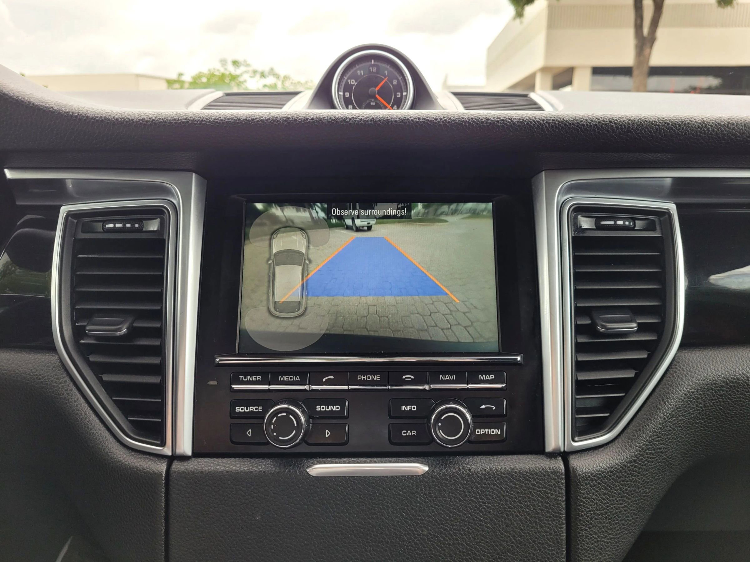 Used 2015 Porsche Macan S image 32