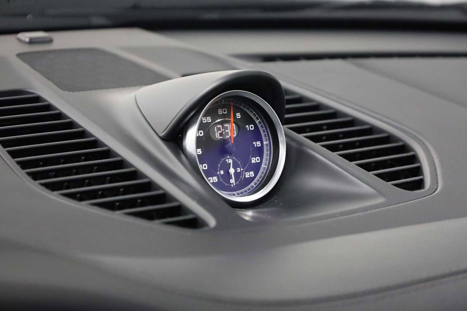 Used 2019 Porsche 911 Carrera GTS image 18