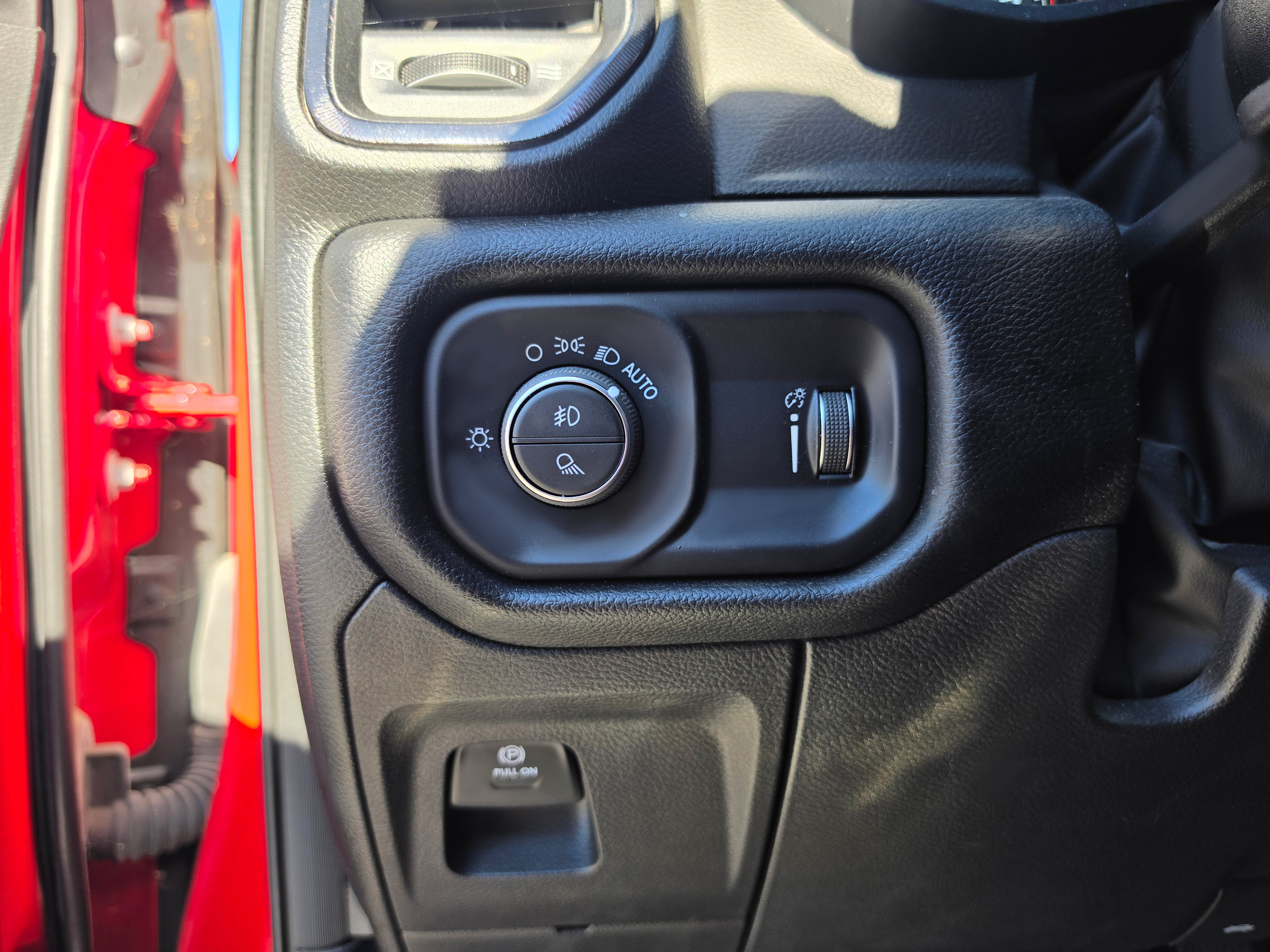 Used 2022 RAM 1500 TRX AWD/4WD image 19