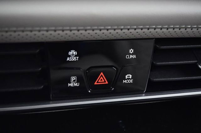 New 2026 Volkswagen Atlas SE image 15
