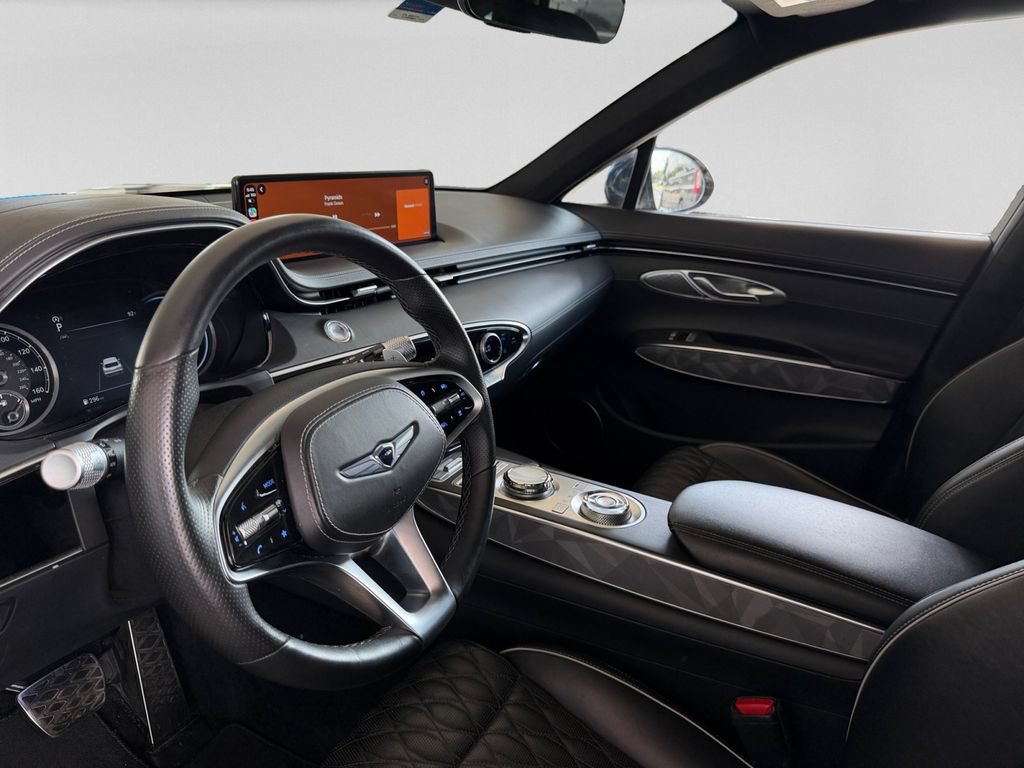 Used 2022 Genesis GV70 3.5T Sport w/ Sport Advanced Package AWD/4WD image 14