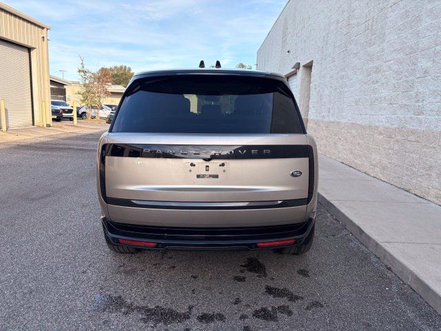 Used 2023 Land Rover Range Rover Long Wheelbase Autobiography AWD/4WD image 5