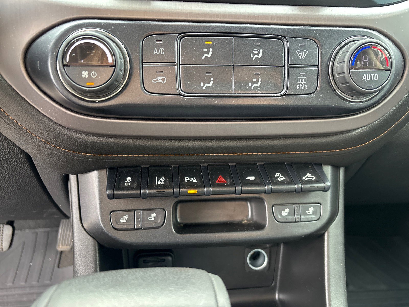 Certified 2021 GMC Canyon AT4 w/ Driver Alert Package image 24