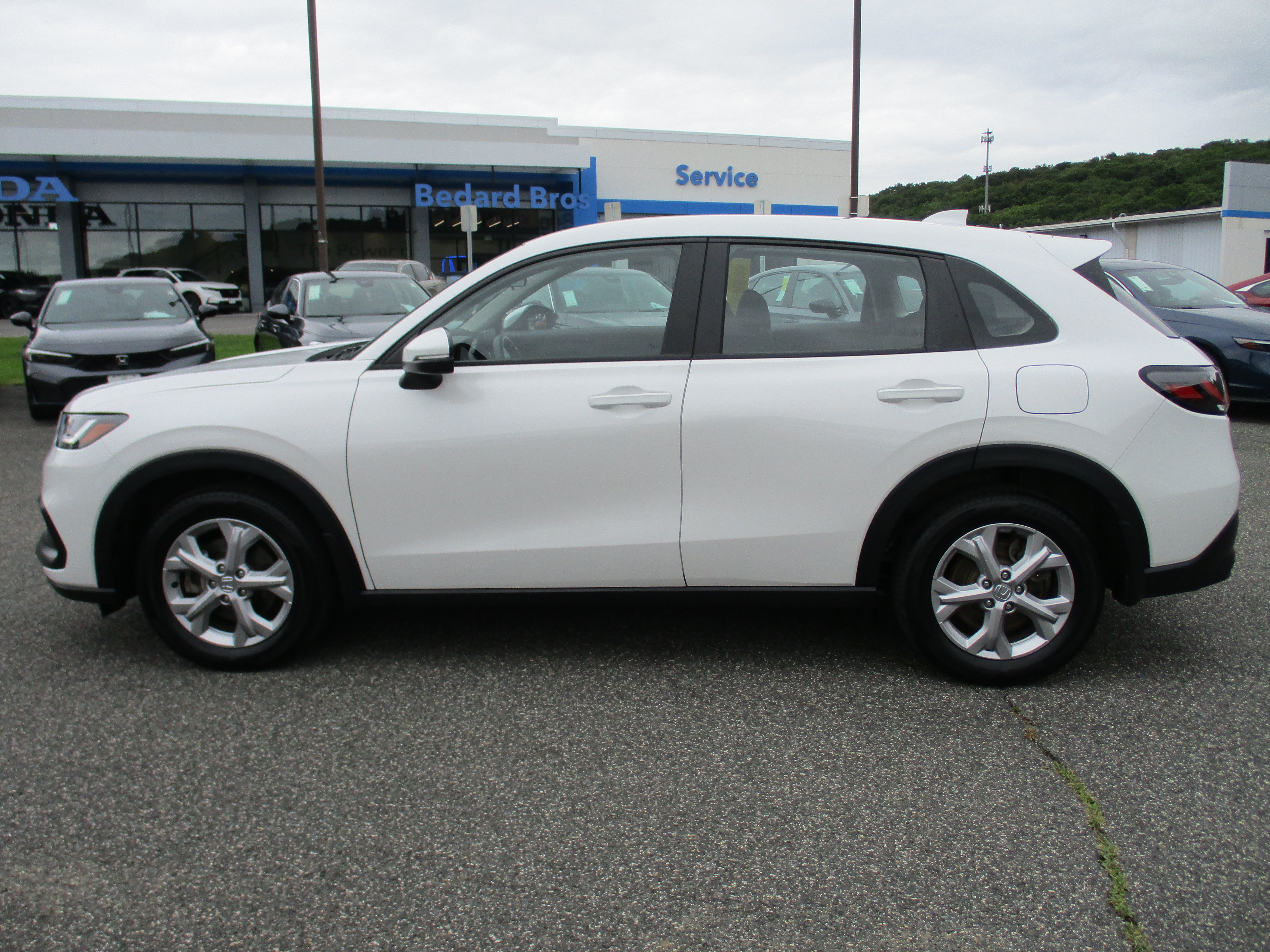 Certified 2024 Honda HR-V LX image 8