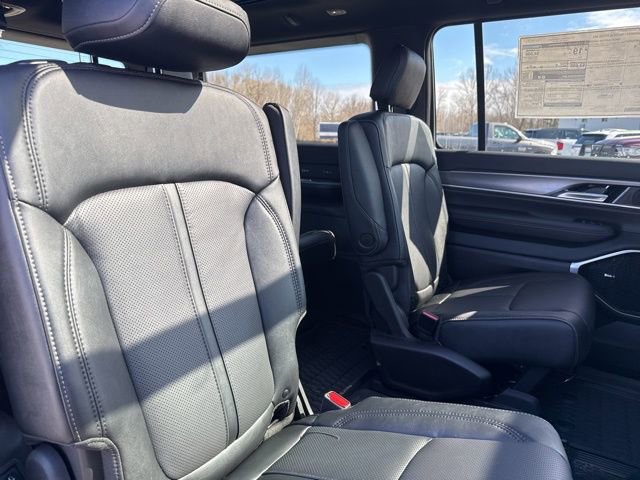 New 2026 Jeep Grand Wagoneer Limited w/ Premium Group II AWD/4WD image 27