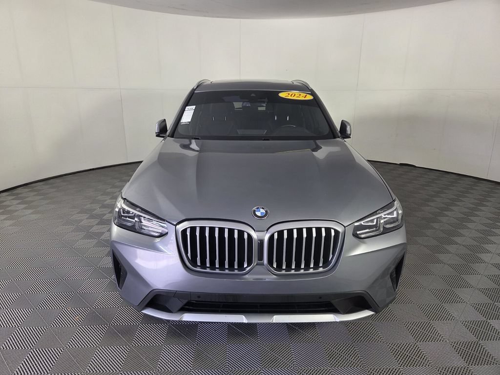 Used 2024 BMW X3 sDrive30i w/ Convenience Package RWD image 3