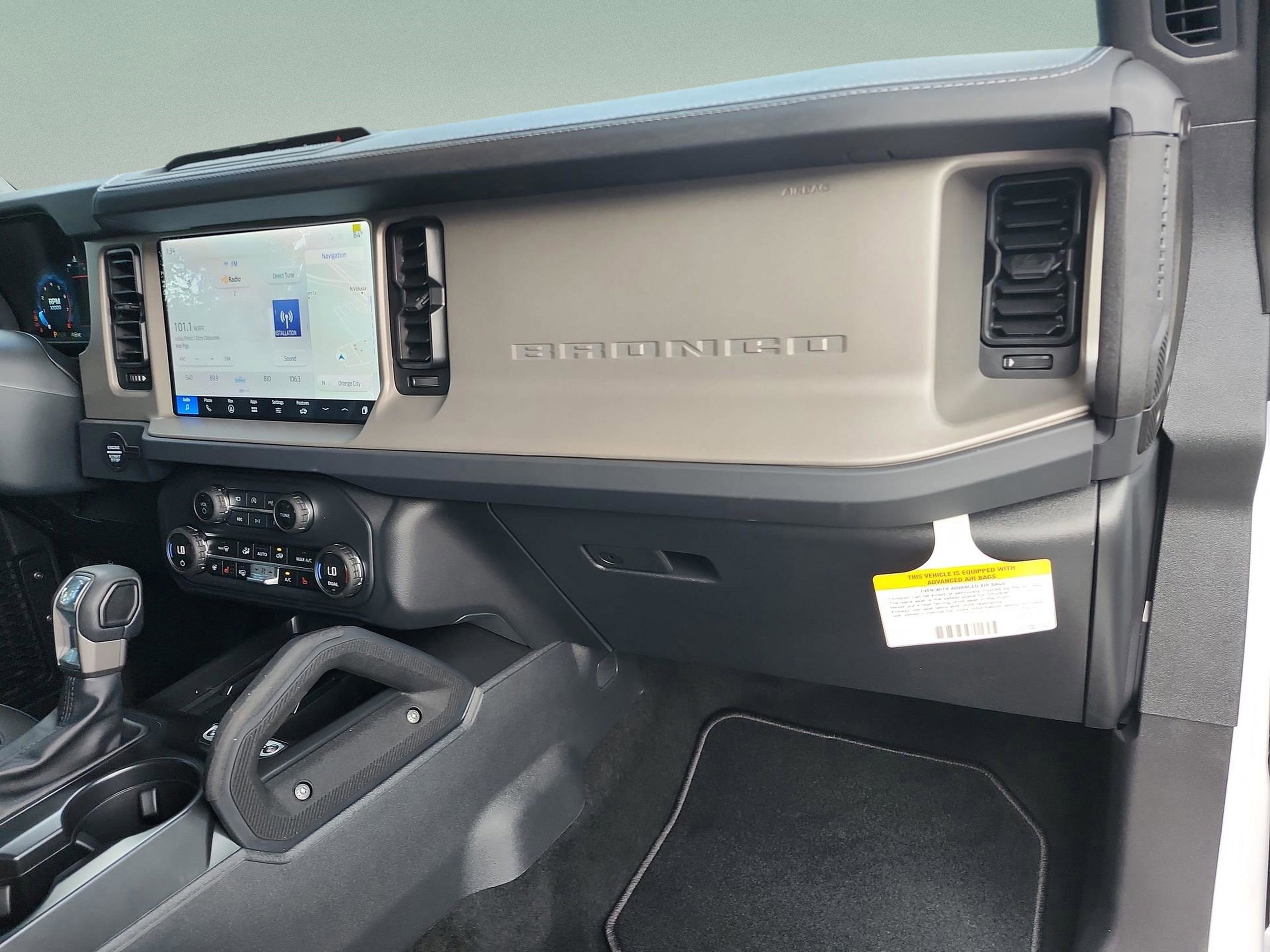 New 2025 Ford Bronco Outer Banks w/ Sasquatch Package image 19