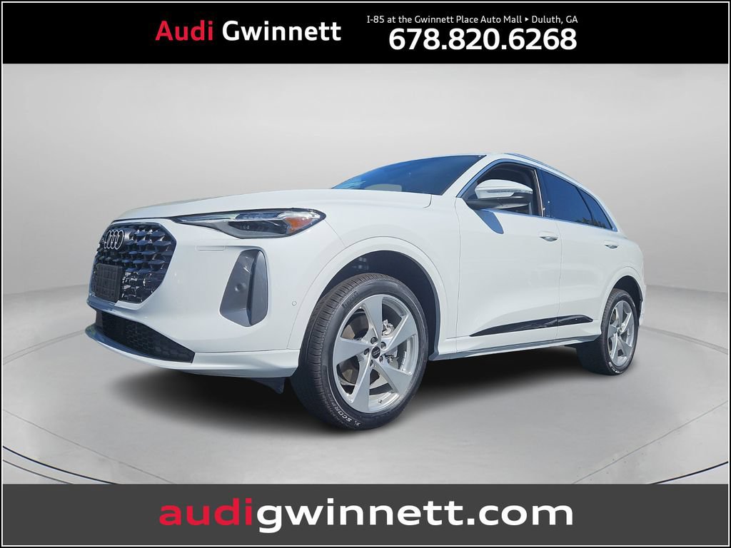 Certified 2025 Audi Q5 Premium Plus AWD/4WD image 1