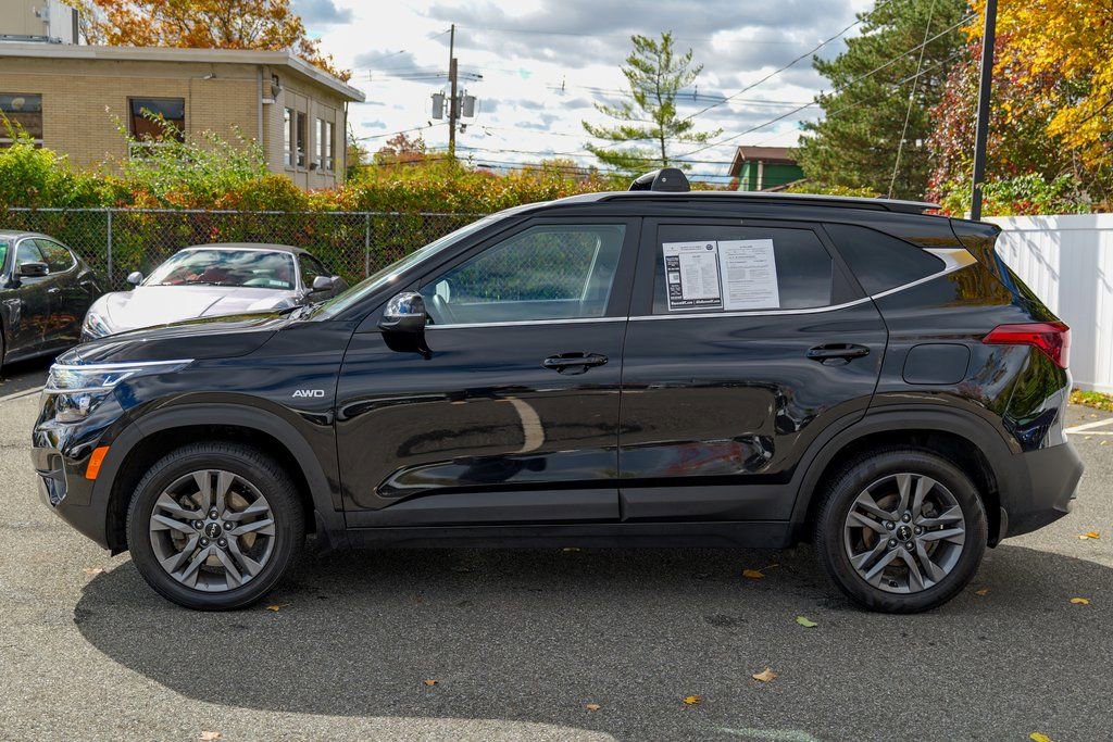 Used 2023 Kia Seltos S image 4