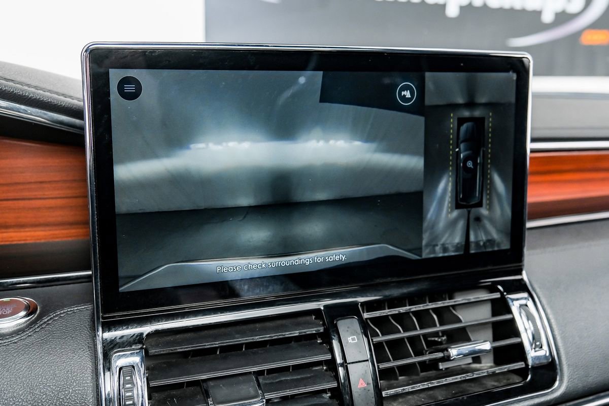 Used 2024 Lincoln Navigator Reserve image 19