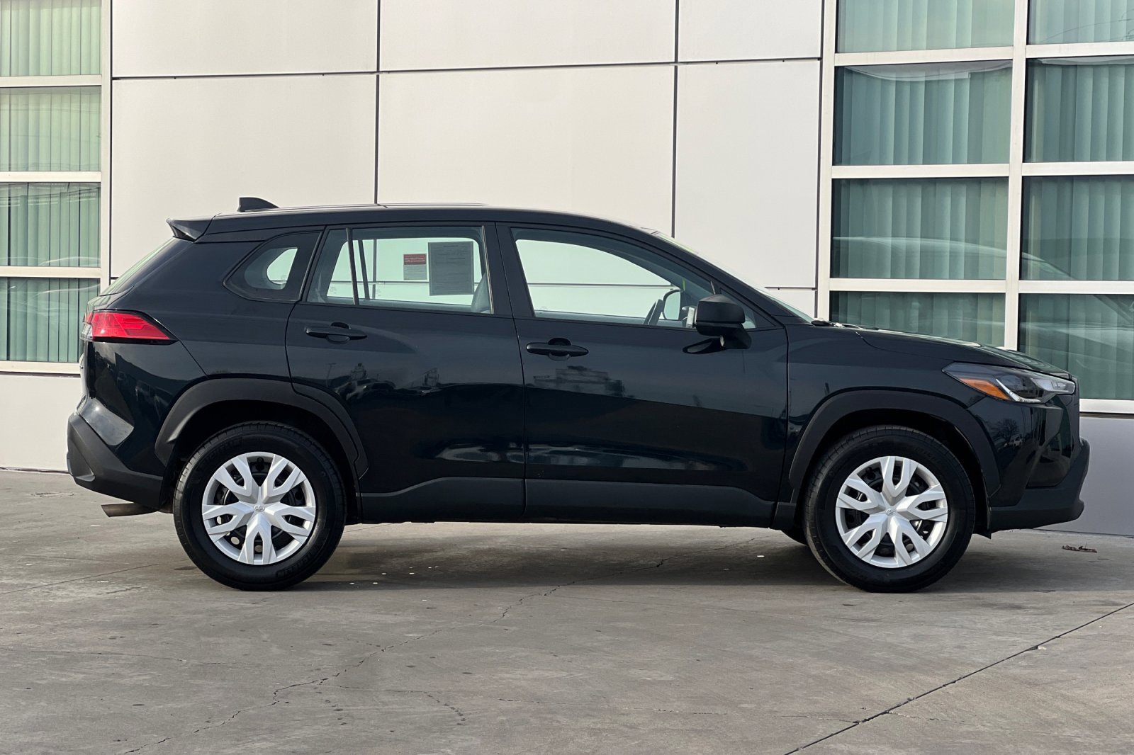 Certified 2025 Toyota Corolla Cross L image 3