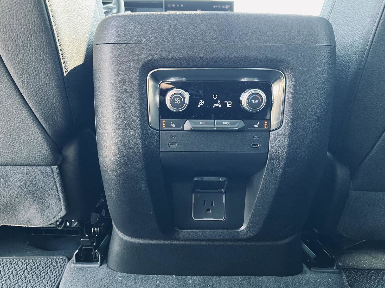 New 2026 GMC Yukon Denali image 42