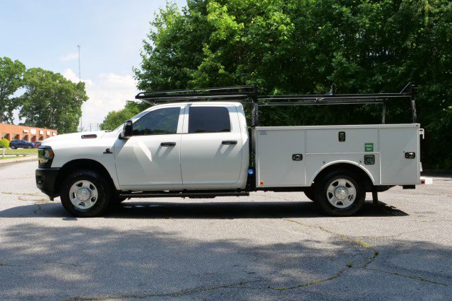 Used 2024 RAM 3500 Tradesman w/ Safety Group image 29