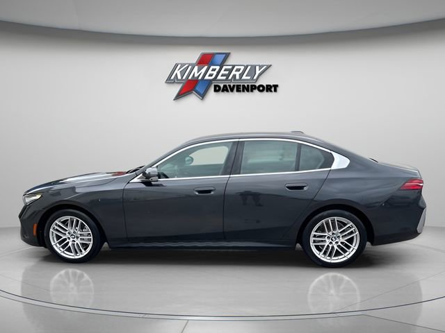 Certified 2024 BMW 530i w/ Premium Package image 2