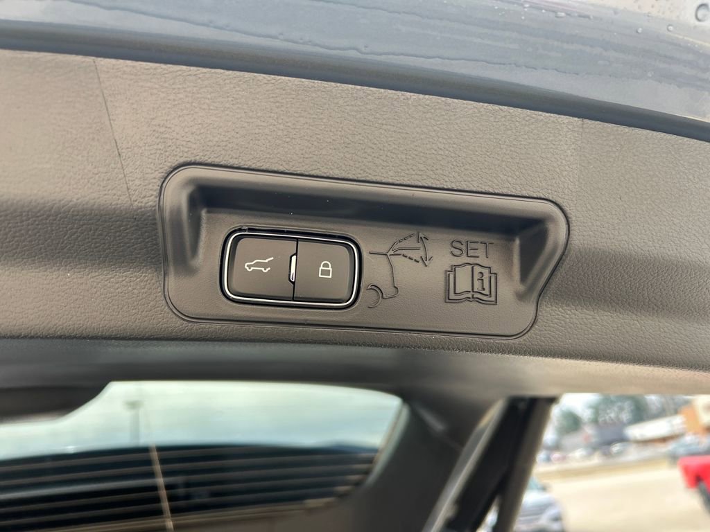 New 2026 Ford Explorer ST-Line image 20