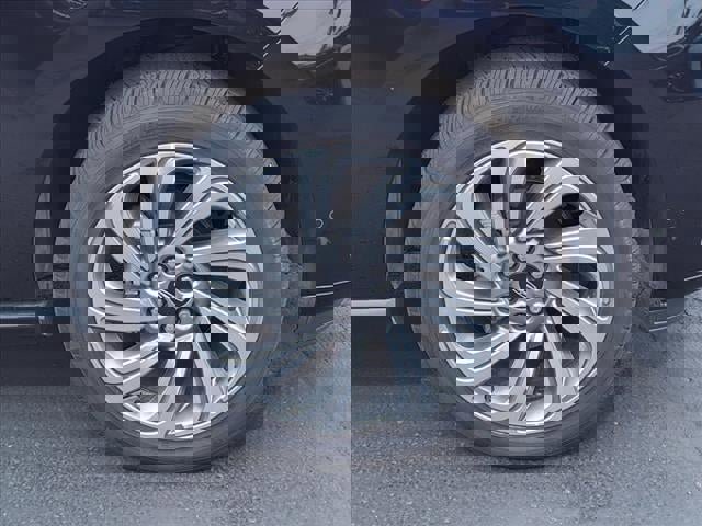 New 2022 Lincoln Navigator 4WD image 32