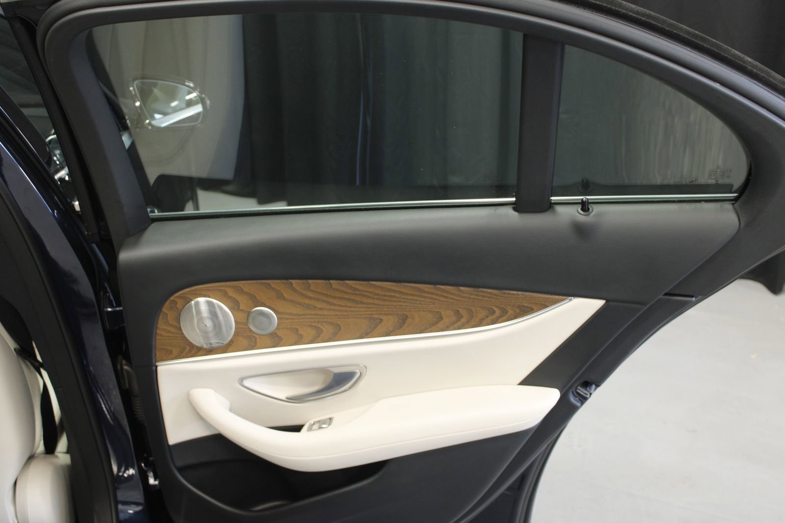 Used 2022 Mercedes-Benz E 350 4MATIC Sedan image 26