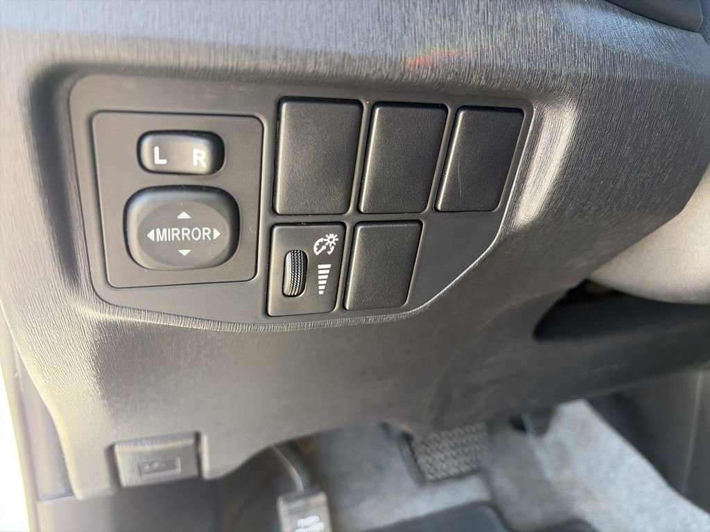 Used 2015 Toyota Prius Four FWD image 21