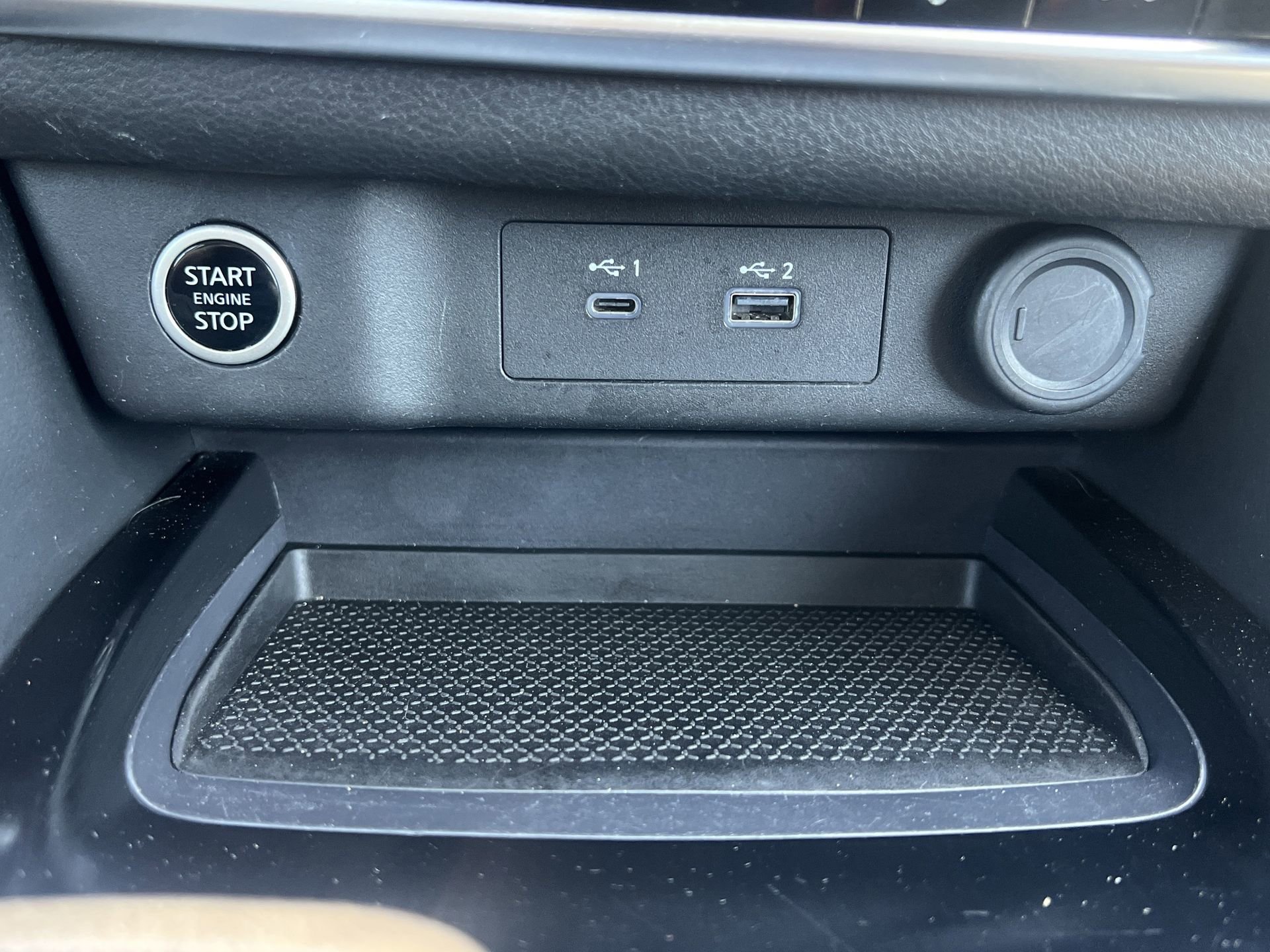 Used 2023 Nissan Rogue SV AWD/4WD image 7