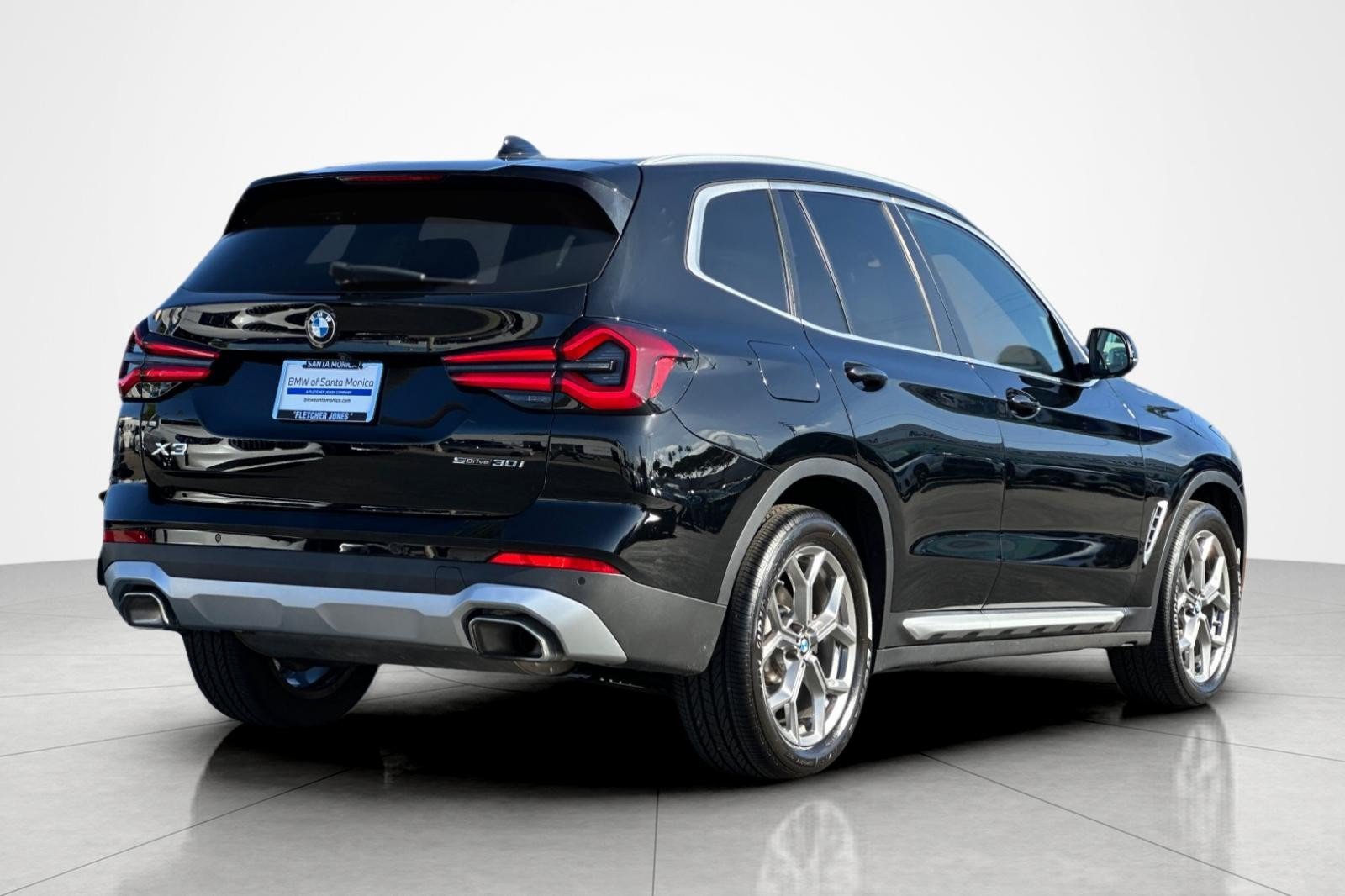 Used 2023 BMW X3 sDrive30i w/ Premium Package RWD image 5