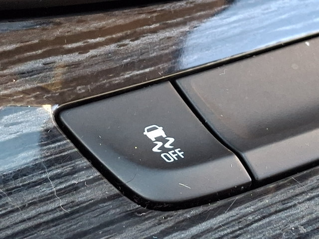 Used 2017 Buick Envision Essence FWD image 27