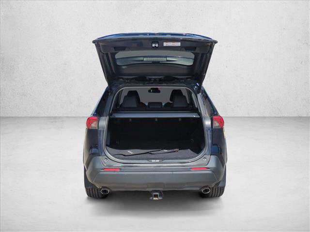 Used 2021 Toyota RAV4 XLE Premium FWD image 6