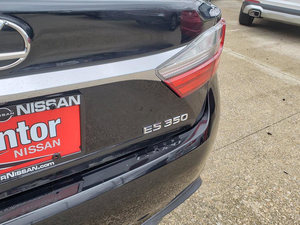 Used 2018 Lexus ES 350 w/ Accessory Package image 11