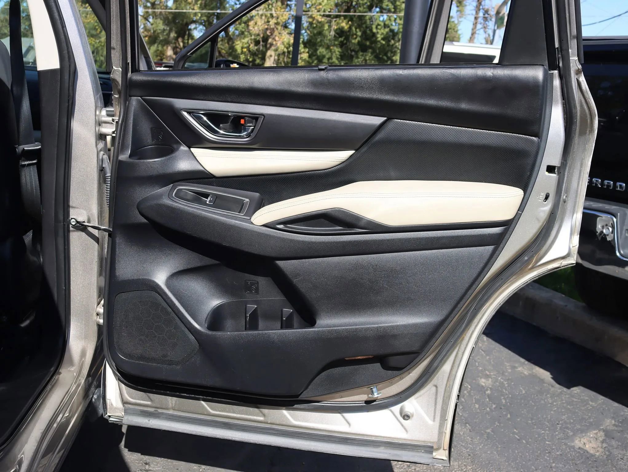 Used 2019 Subaru Ascent Limited image 40