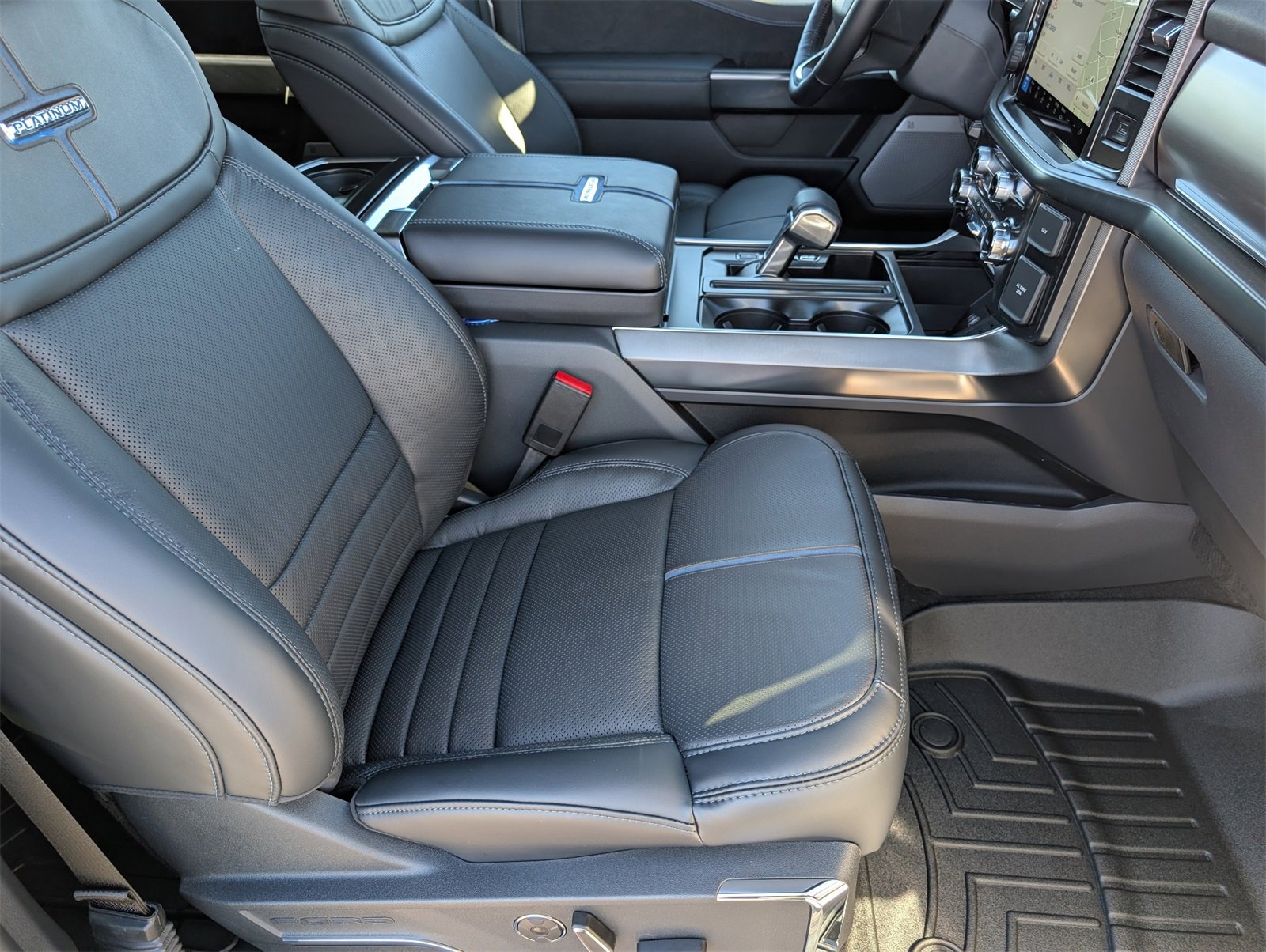 New 2025 Ford F150 Platinum w/ FX4 Off-Road Package image 26