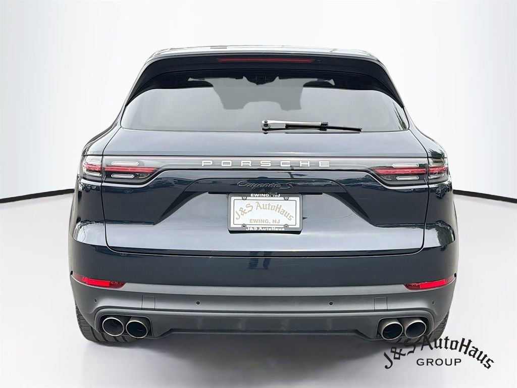 Used 2022 Porsche Cayenne S AWD/4WD image 6