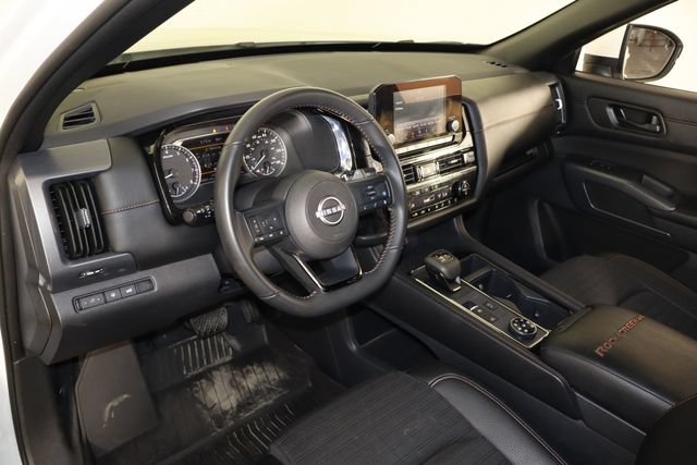 Used 2025 Nissan Pathfinder Rock Creek AWD/4WD image 27