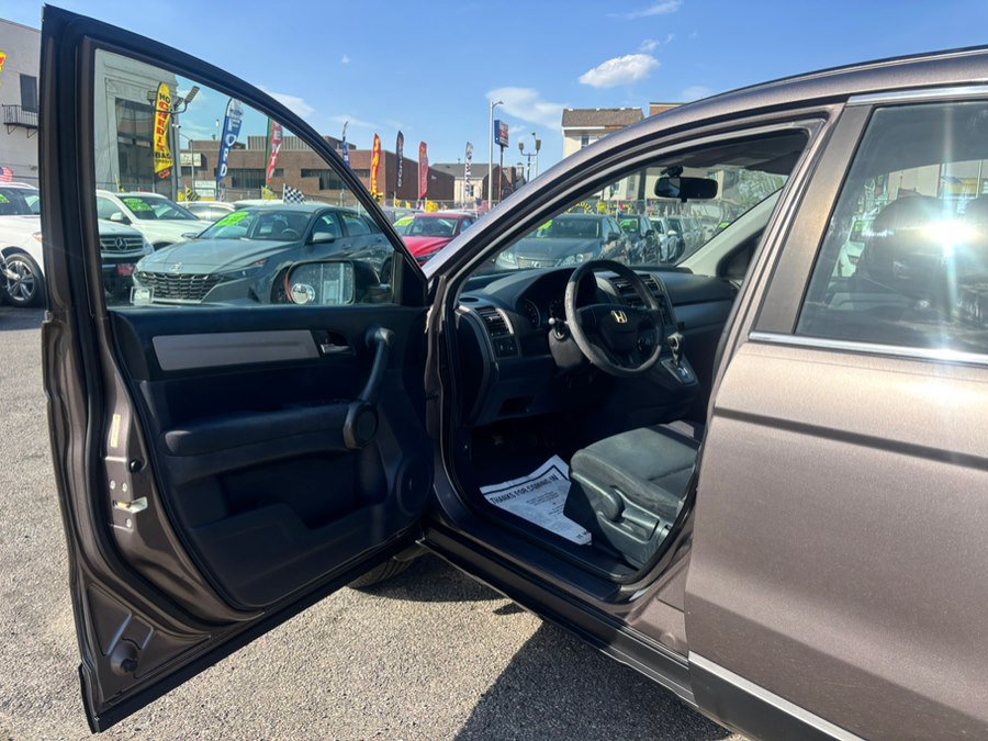 Used 2011 Honda CR-V LX image 9
