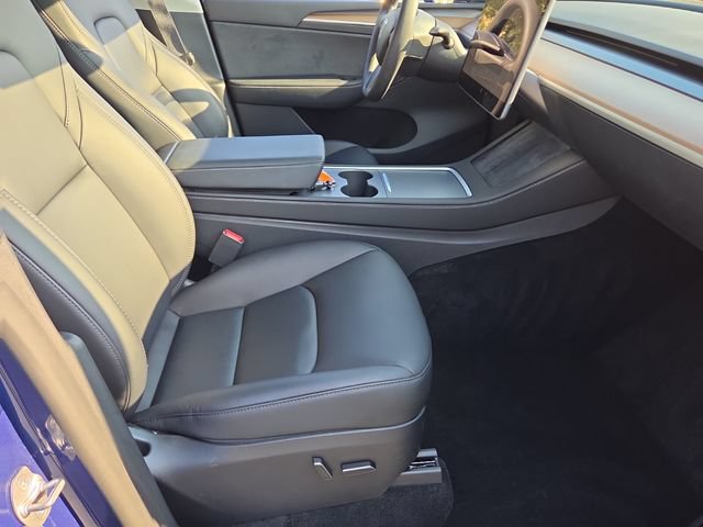 Used 2023 Tesla Model Y Long Range AWD/4WD image 17