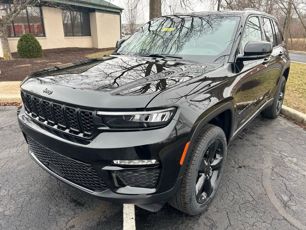 New 2025 Jeep Grand Cherokee Limited image 24
