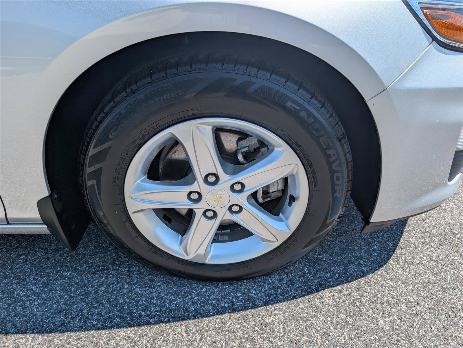 Used 2020 Chevrolet Malibu LS FWD image 9