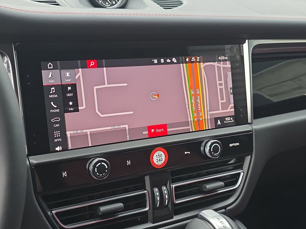 New 2026 Porsche Macan image 29