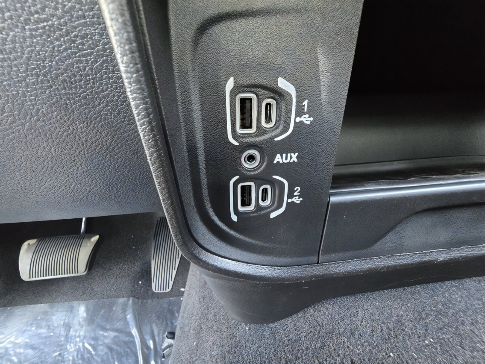 New 2026 RAM 2500 Tradesman AWD/4WD image 32