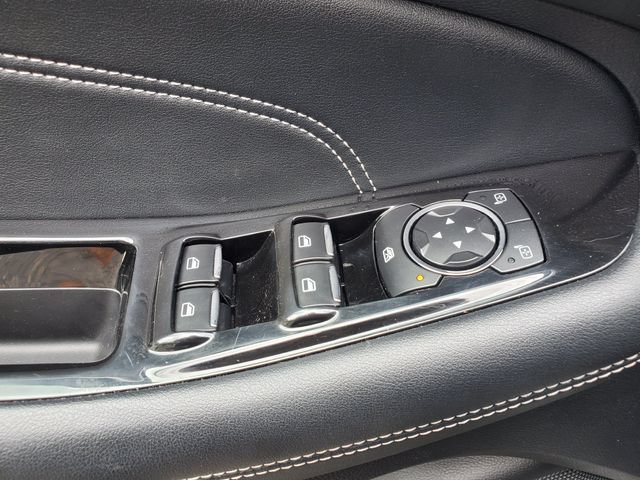 Used 2019 Ford Edge Titanium w/ Equipment Group 301A AWD/4WD image 18