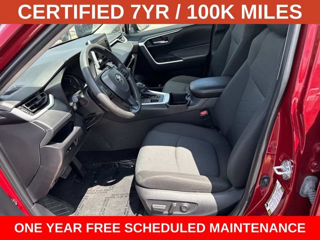 Used 2025 Toyota RAV4 XLE AWD/4WD image 14