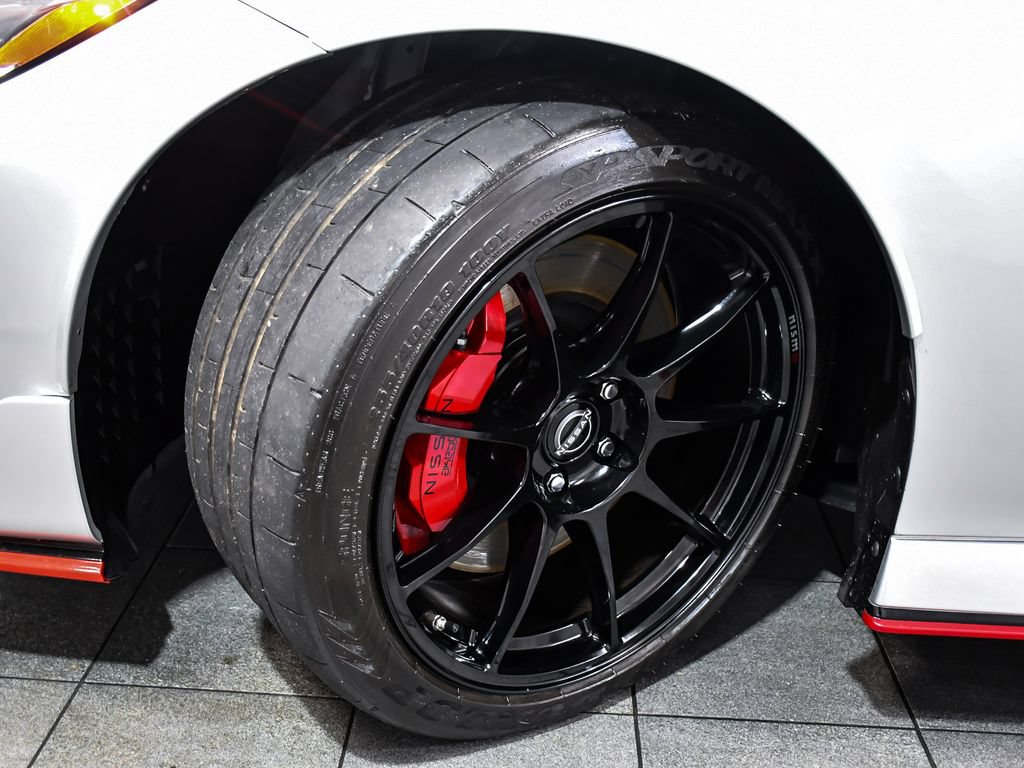 Used 2024 Nissan Z NISMO w/ Floor Mat Package RWD image 7